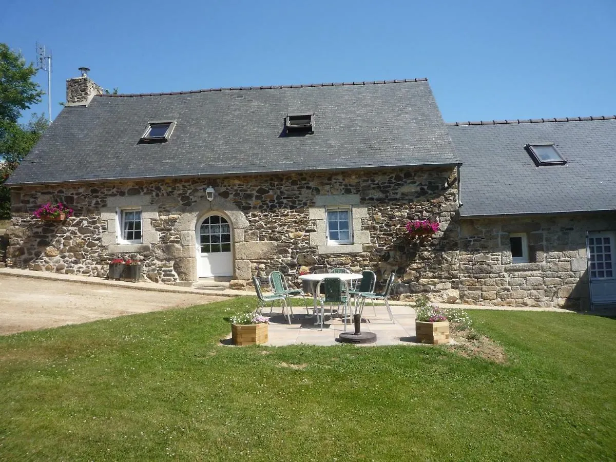 Les Bruyeres Villa Scrignac