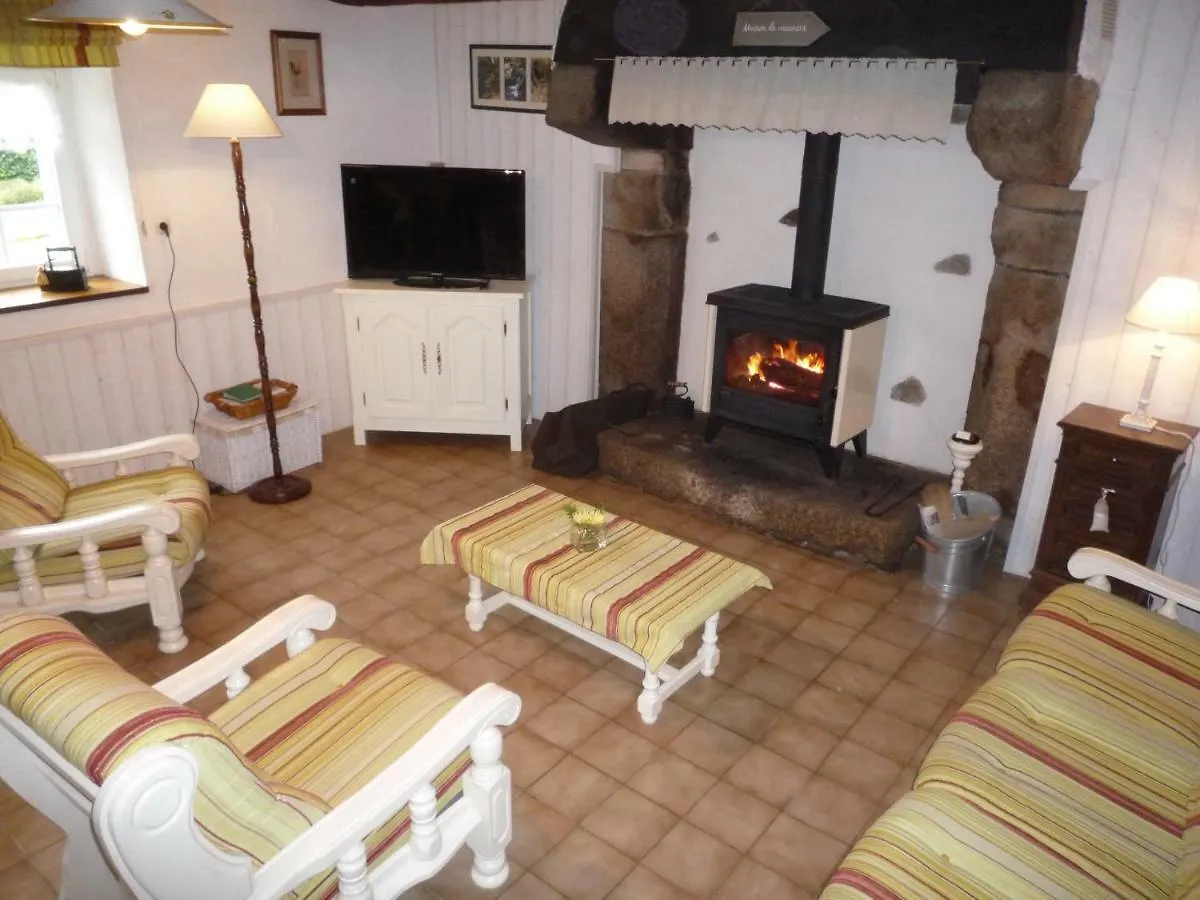 Holiday home Les Bruyeres Villa Scrignac