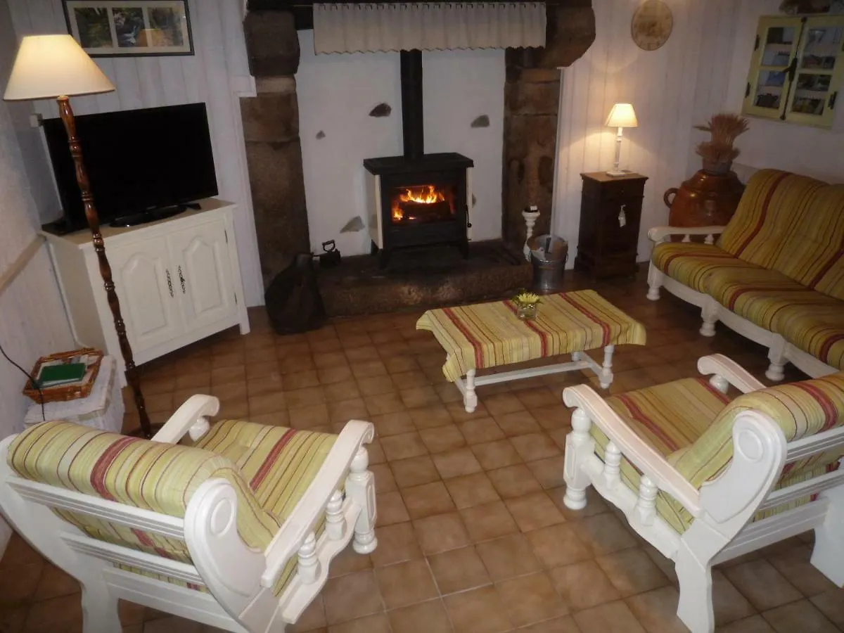 Les Bruyeres Villa Scrignac 0*,  France